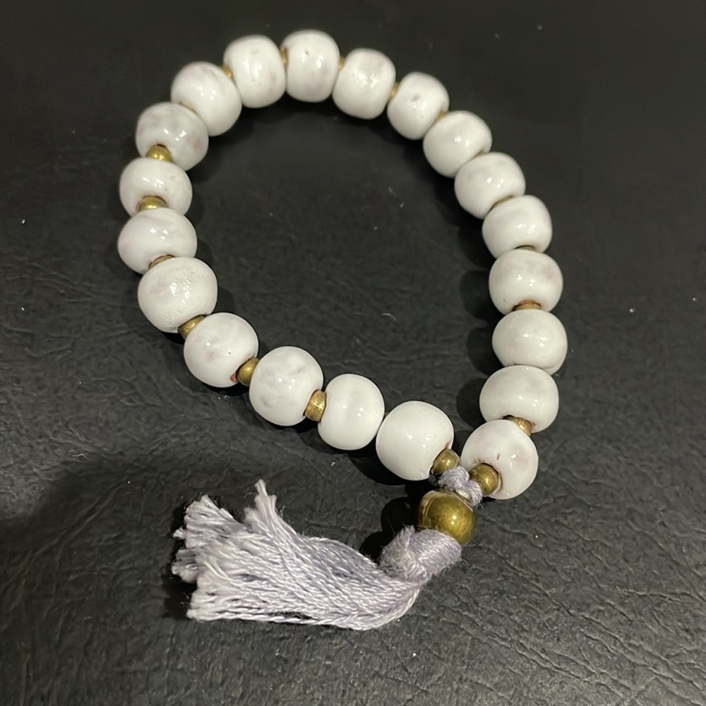 WHITE Boho Bracelet - Picture 2 of 2
